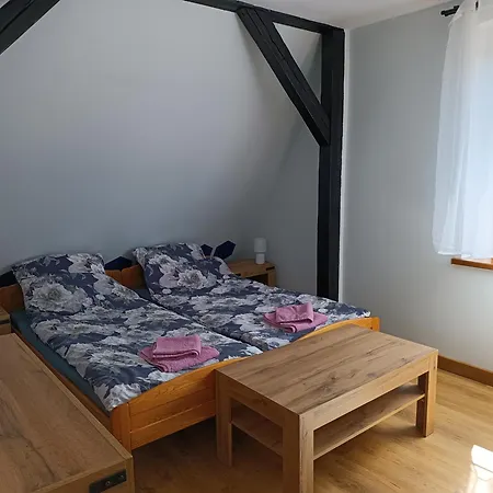 Straznica Pod Lasem Apartment *
