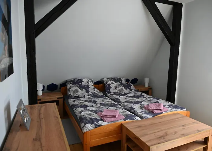 Straznica Pod Lasem * Lasowka