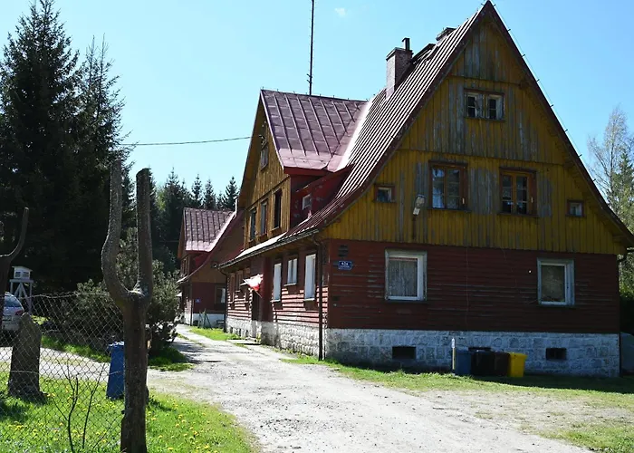 Straznica Pod Lasem Apartment