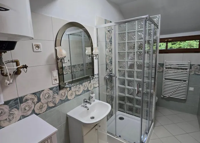 Straznica Pod Lasem Apartment